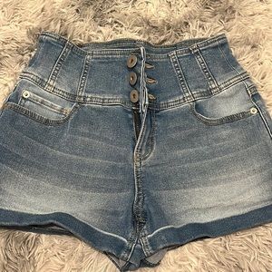 High rise Jean shorts size 7